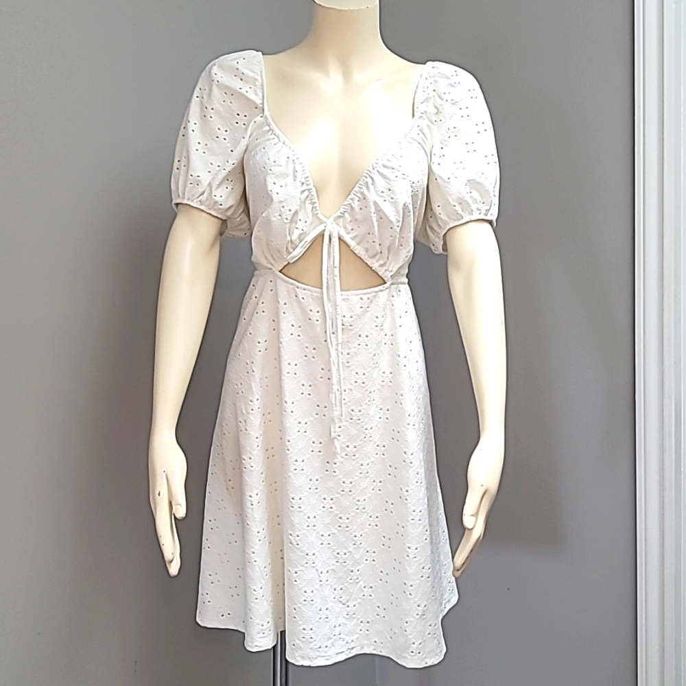 H&M jersey oeillet white dress. Sz XL or XXL